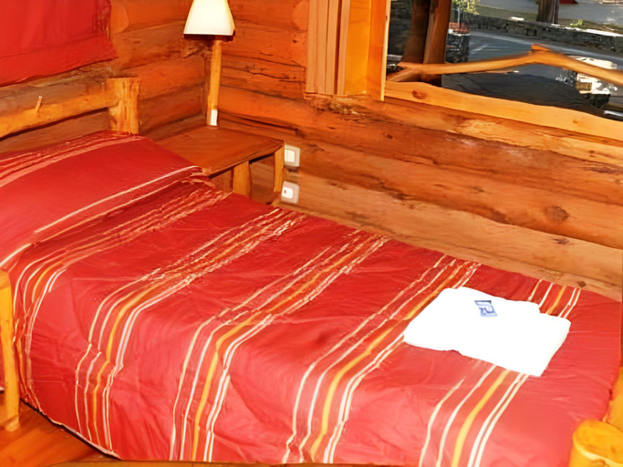 Others 5, Cabanas Altos del Lago, Tandil