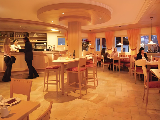 Food & Drinks 5, Tonzhaus Hotel, Bolzano