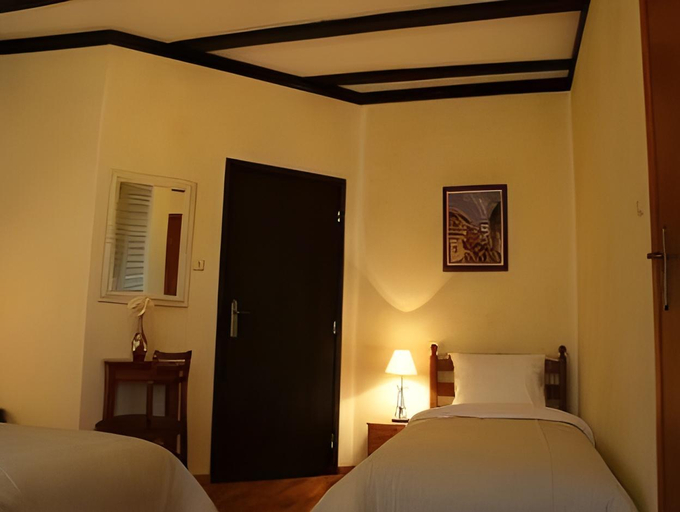 Others 3, Avalon Rooms, Oradea