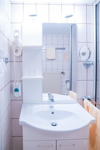 Bathroom 3, Haus Steinmeyer, Hameln-Pyrmont