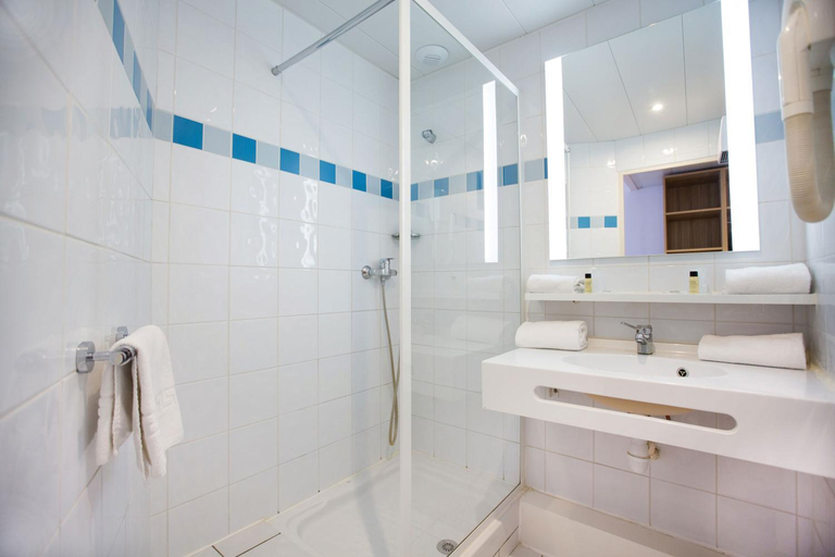 Bathroom 3, Hotel Club Le Plein Sud Vacances Bleues, Var