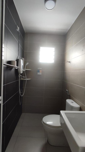 Bathroom 11