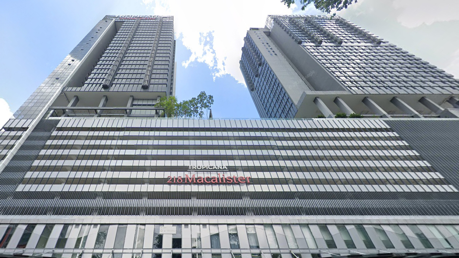 Lovely 2 Bedrooms Family Suite at Tropicana 218 Macalister, Penang Island