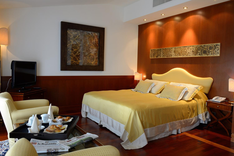 Bedroom 10