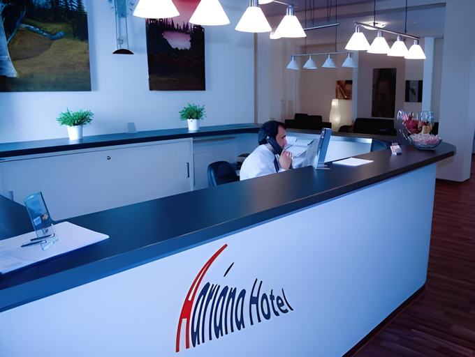 Others 5, Hotel Aariana, Offenbach am Main
