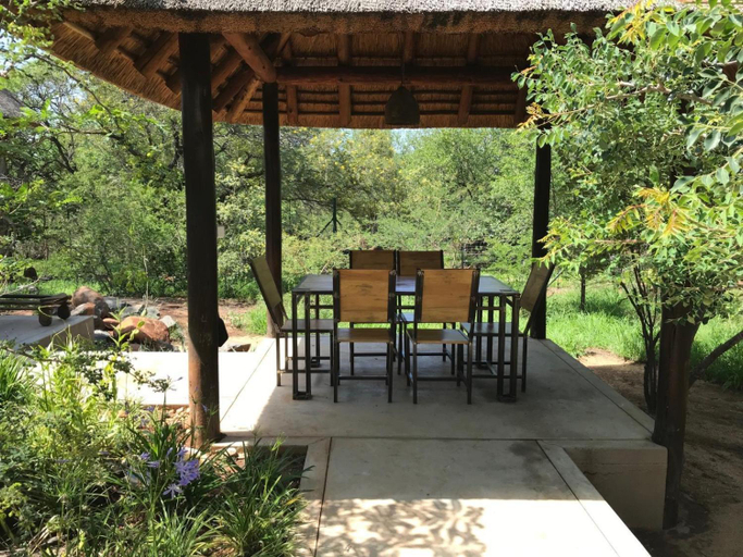 Exterior view 2, 11 Raptors Lodge, Mopani