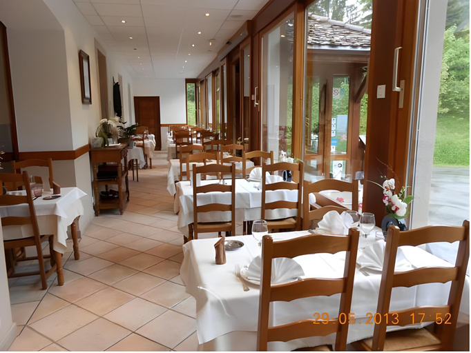 Food & Drinks 5, Hotel Restaurant Le Traineau, Isère