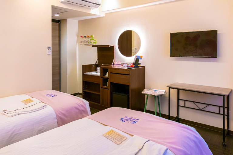Bedroom 28