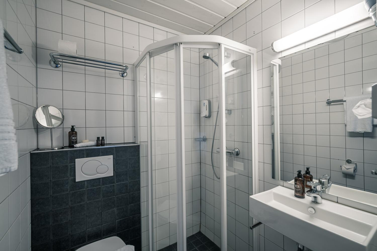 Bathroom 3, Sagafjord Hotel, BW Premier Collection, Ørsta