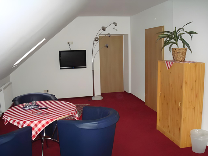 Others 3, Hotel Sperlingshof, Havelland