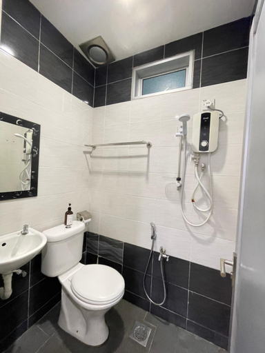 Bathroom 3, MR Homestay HotelStyle Room Teluk Intan, Hilir Perak