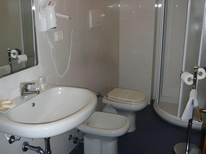 Bathroom 3, Aedes B&B - Il Giardino dei Sogni, Lecce