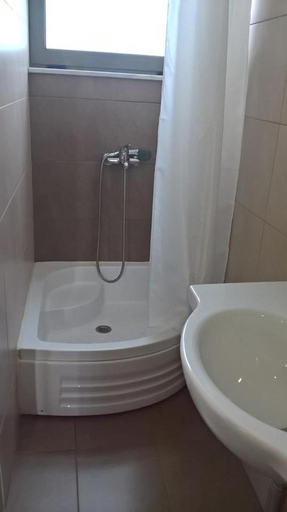Bathroom 3, ERODIOS HOTEL, Central Greece