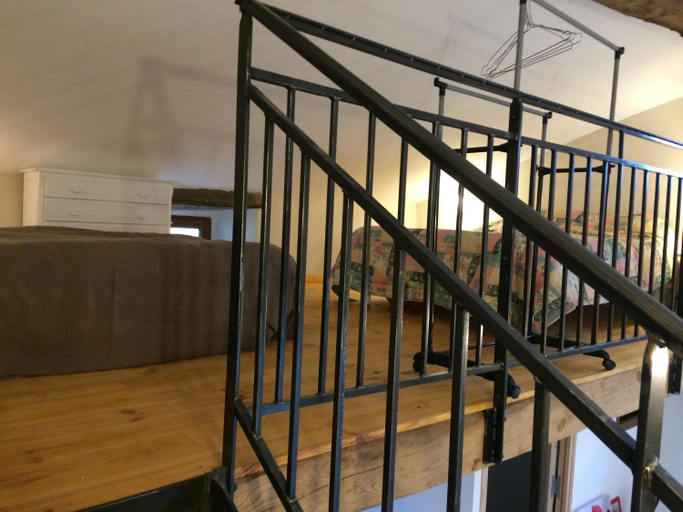 Others 4, une chambre d hotes avec petit dejeuner, Gard