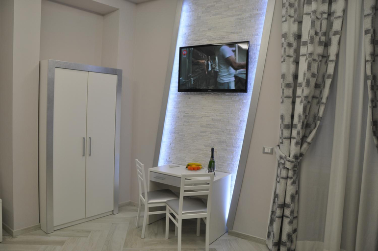 Others 5, Il Corso Suite, Rome