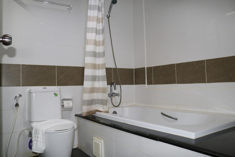 Bathroom 4, Diamond Crown Hotel Patong, Phuket Island