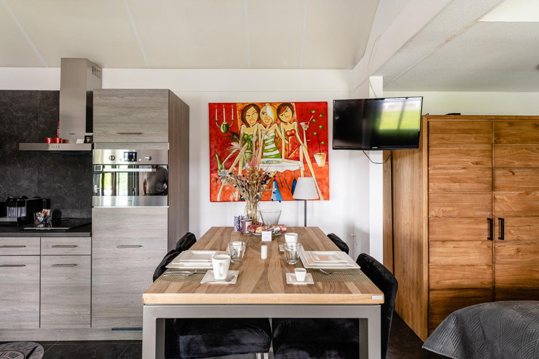 Others 5, Brabants Genieten, Loon op Zand