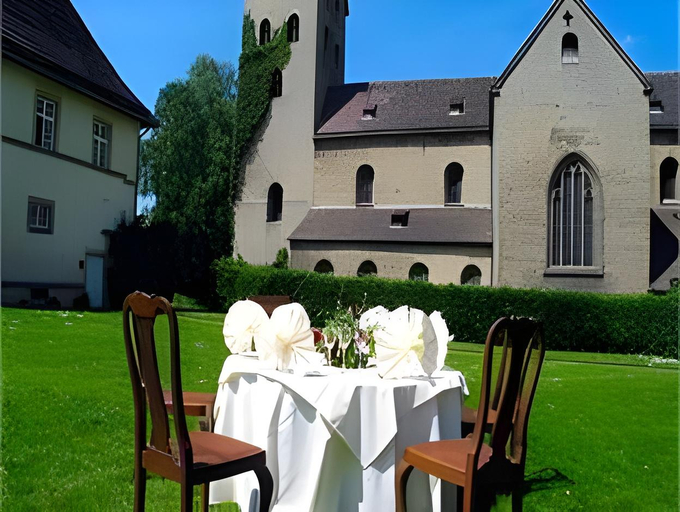 Others 4, Hotel Schloß Gehrden, Höxter
