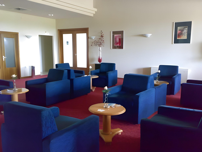 Public Area 2, Hotel Iris, Bors