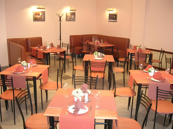 Food & Drinks, Hotel Moskomsporta, South-Western