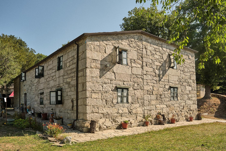 Others 5, Albergue Rectoral de Romean, Lugo