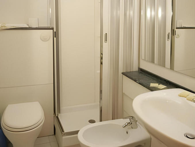 Bathroom 4, Astrid Hotel, Florence