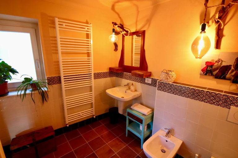 Bathroom 3, Villa Aurora, Torino