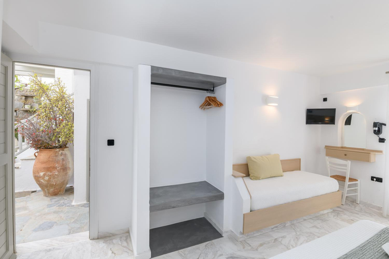 Bedroom 2, Sunset View Hotel, South Aegean