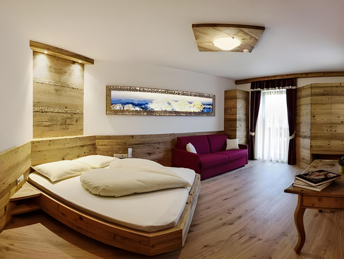 Bedroom 2, Hotel Christine, Bolzano