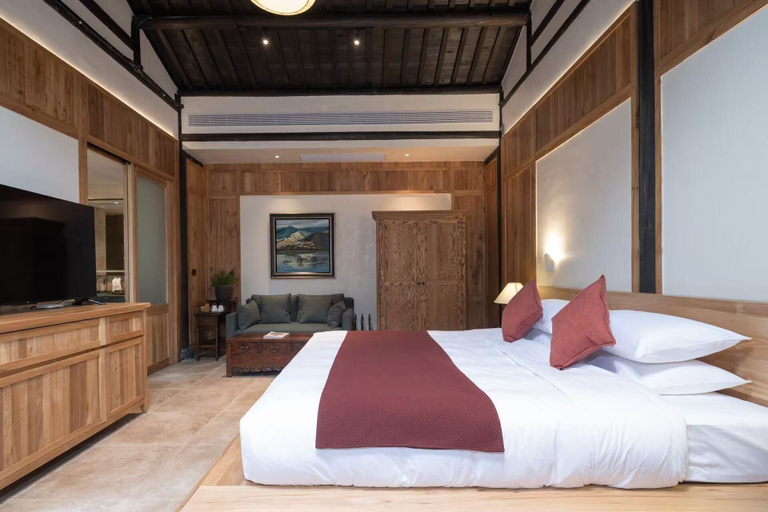 Bedroom 2, See You in the mountains, Guilin