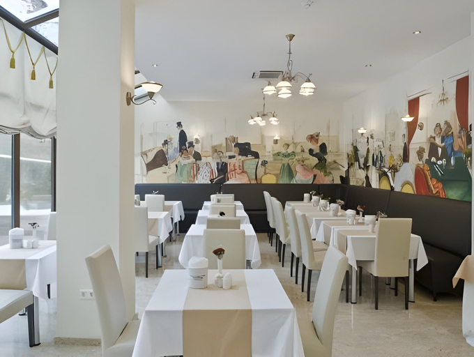 Food & Drinks 5, Coroana Brasovului, Brasov