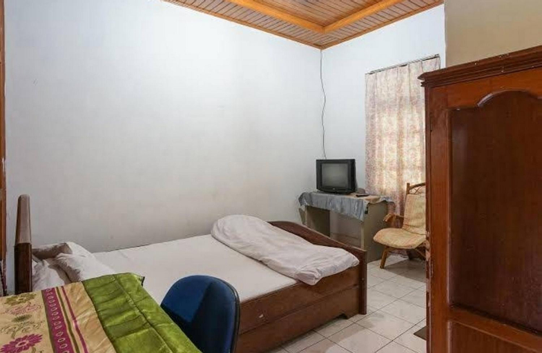 Bedroom 12