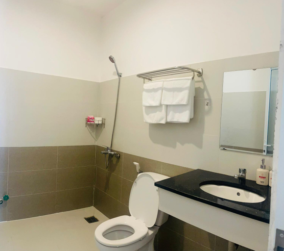 Bathroom 3, KHACH SAN ROMO, Quảng Ngãi