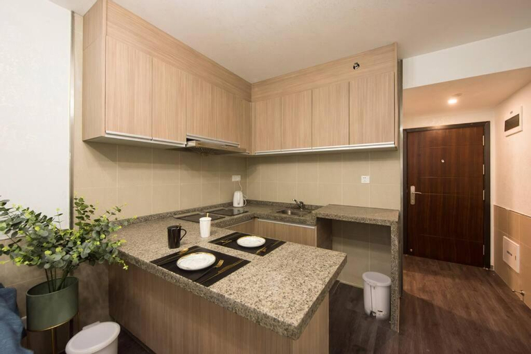 Dining Room 21