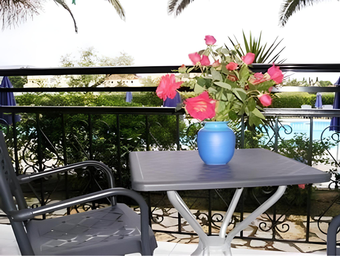 Others 4, Grapevines Hotel, Ionian Islands