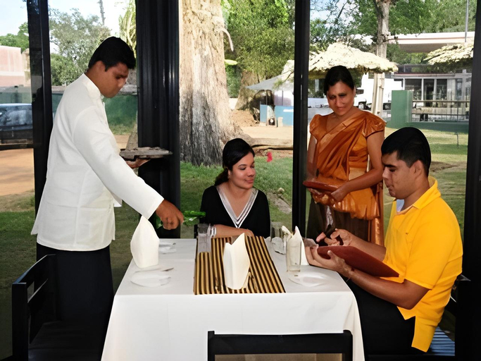 Food & Drinks 5, Heritage Habarana Hotel, Palugaswewa