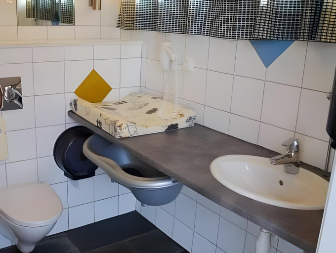Bathroom 3, Beverøya Hytteutleie og Camping, Bø