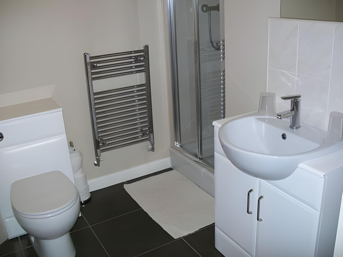Bathroom 3, The Fitzwilliam Hotel, Rotherham