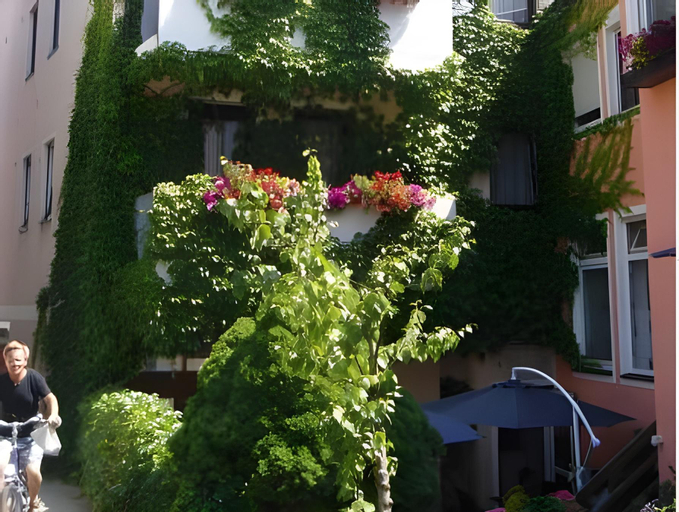 Hasi's Hotel, Ebersberg