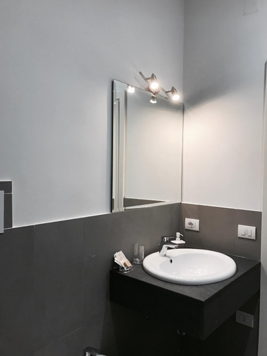 Bathroom 4, Panoramic Terrazza SRL, Napoli
