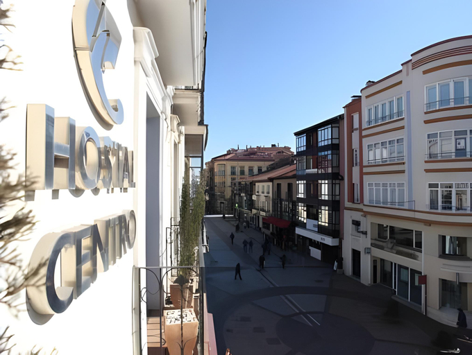 Exterior & Views 2, Hostal Centro, Soria