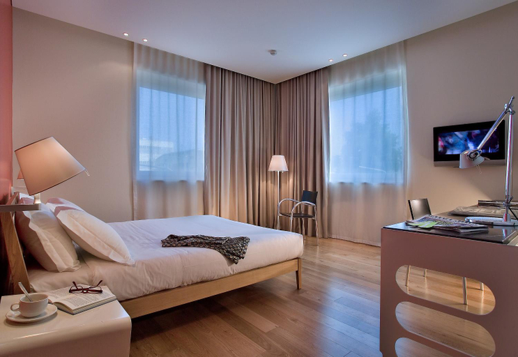 Bedroom 10