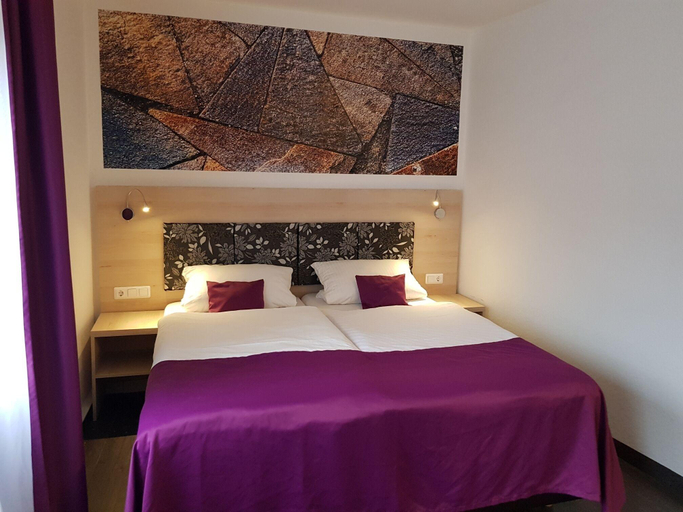 Bedroom 29