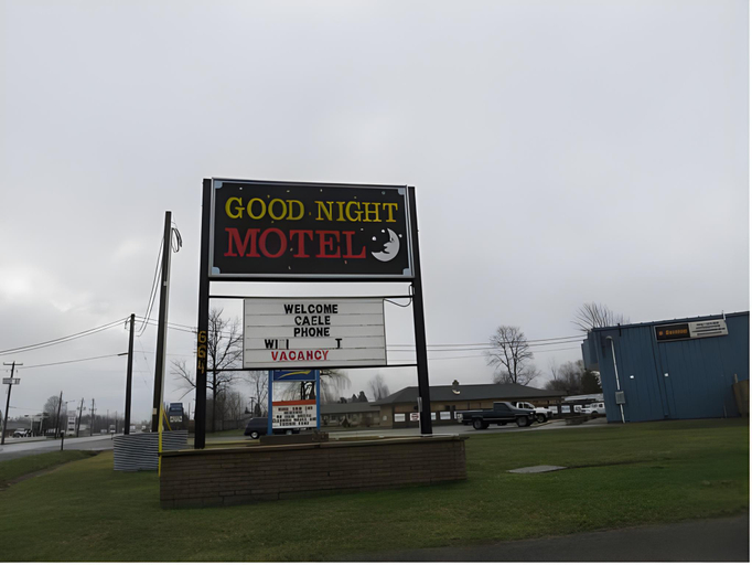 Others 4, Good Night Inn, Niagara