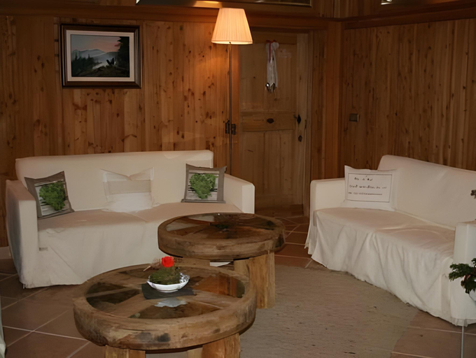 Bedroom 3, Edelweiss, Bolzano