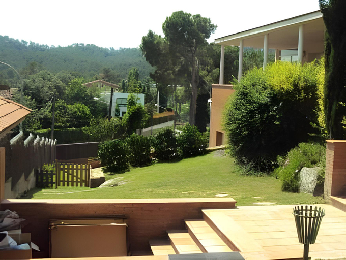 Others 5, B&B Ines, Barcelona