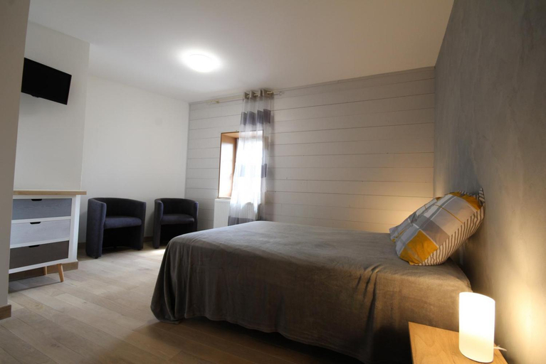 Bedroom 8