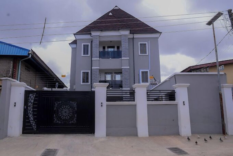 Exterior & Views, Bamgbose Apartment, Surulere