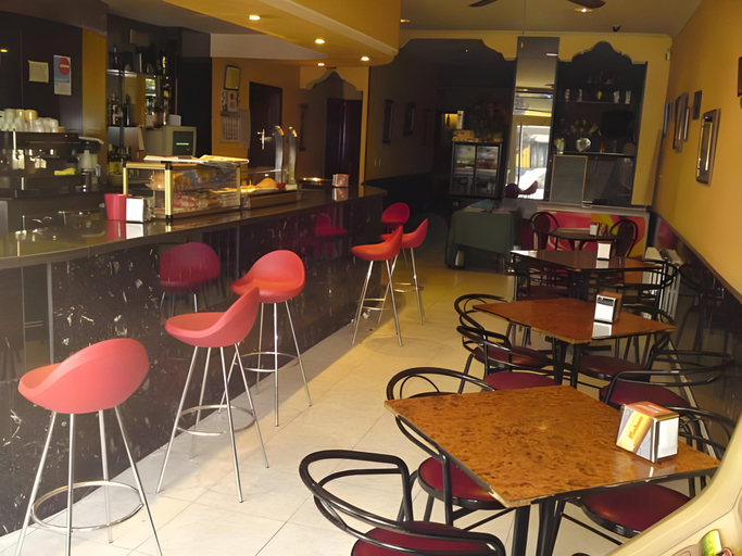 Others 5, Hostal Fisterra, Lugo