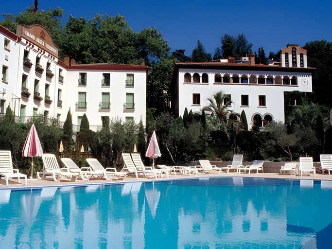 Sport & Beauty 2, Les Pyrenees - le Grand Hotel & le Chateau, Pyrénées-Orientales